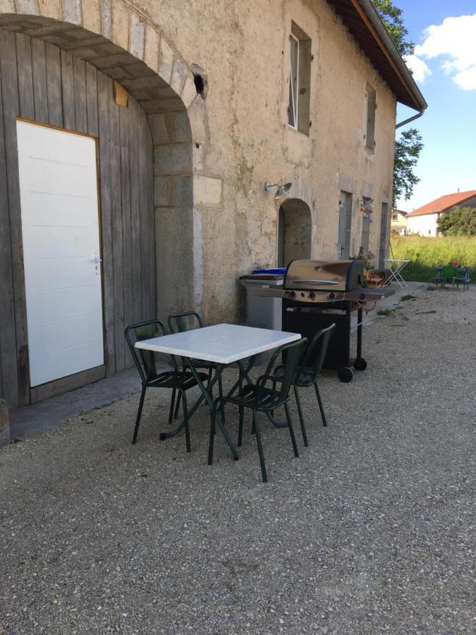 La Chambre Des Carrelets Montigny-sur-l'Ain Zewnętrze zdjęcie